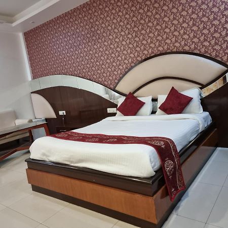 Hotel Vitthal International, Prayagraj Allāhābād Junction 외부 사진