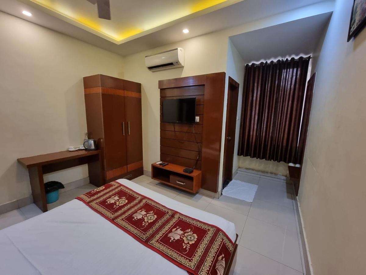 Hotel Vitthal International, Prayagraj Allāhābād Junction 외부 사진