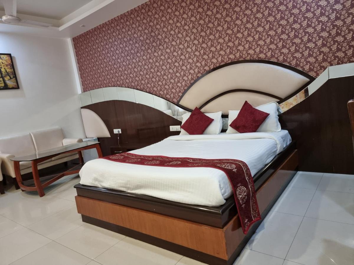 Hotel Vitthal International, Prayagraj Allāhābād Junction 외부 사진