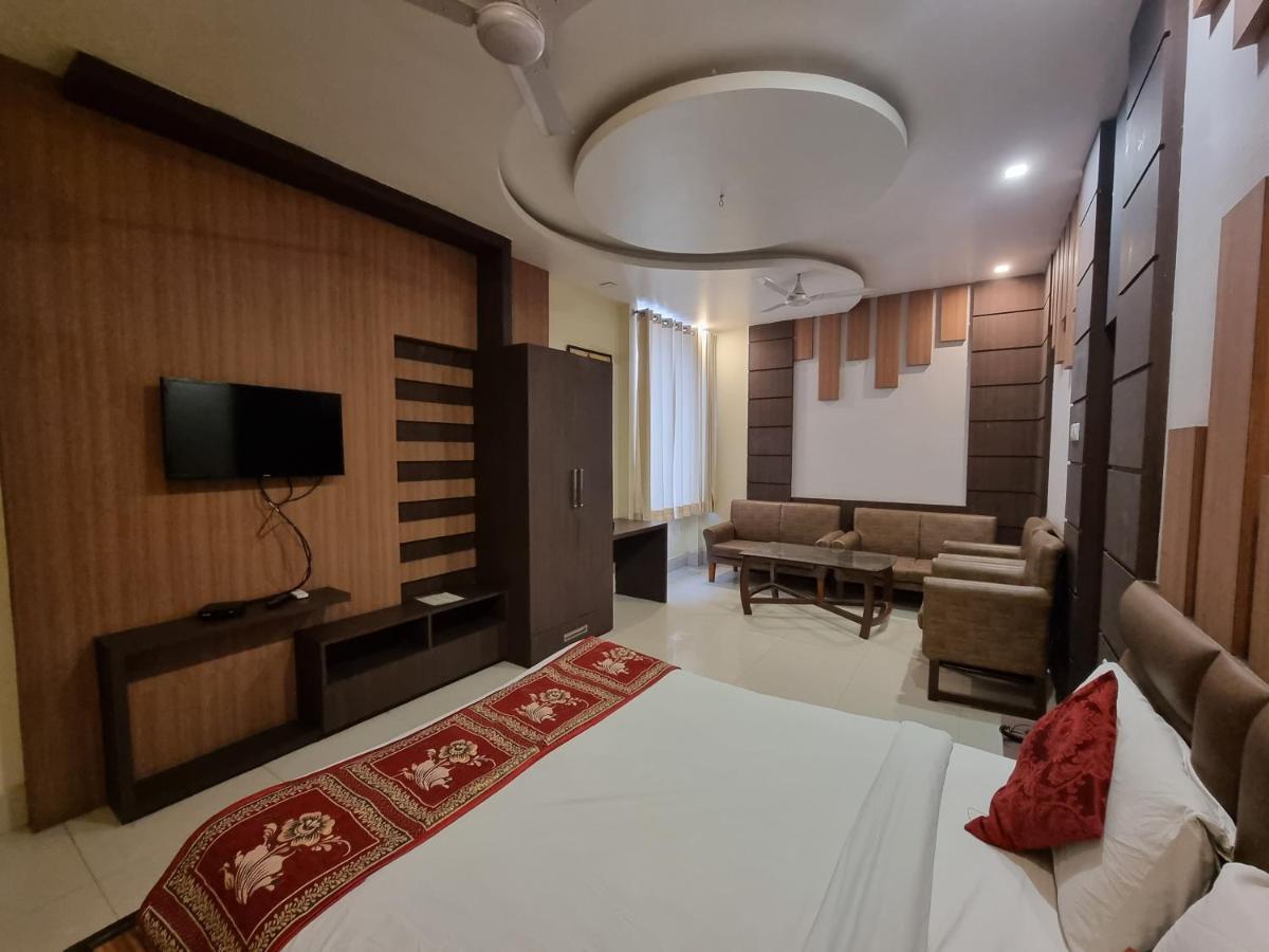 Hotel Vitthal International, Prayagraj Allāhābād Junction 외부 사진